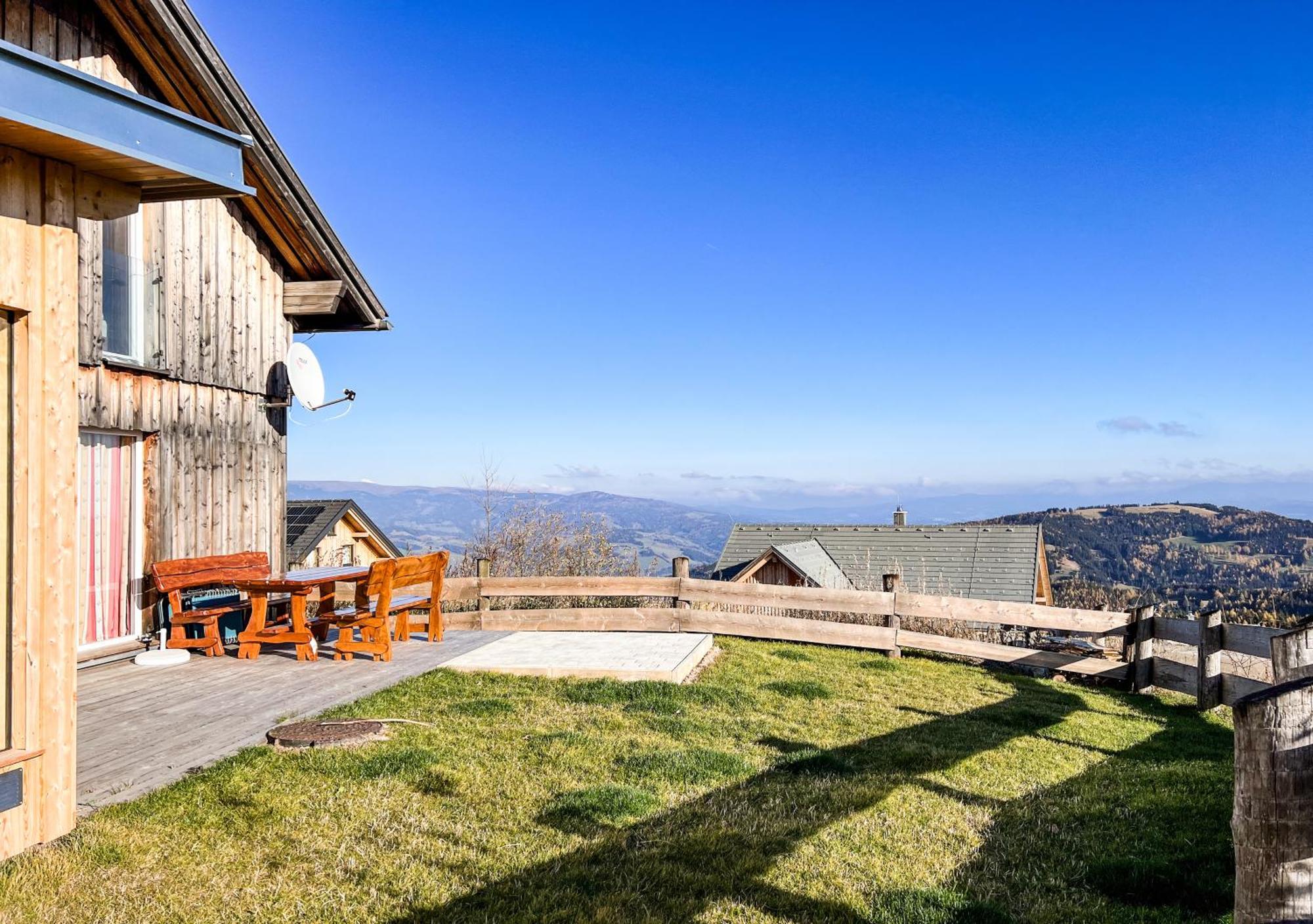 1A Chalet Eck - Wandern, Grillen, Panorama Sauna! Klippitztorl Buitenkant foto